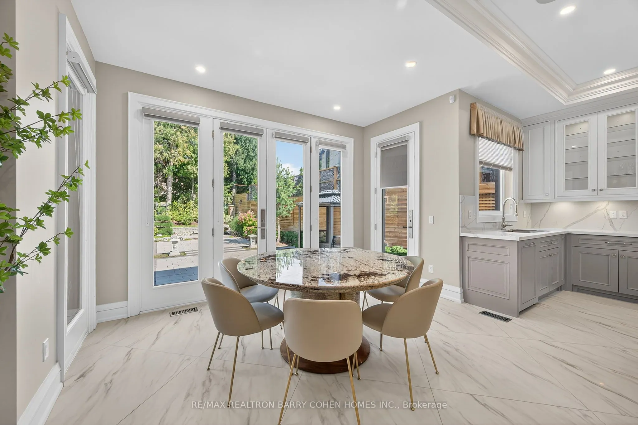 18 Suncrest Drive
