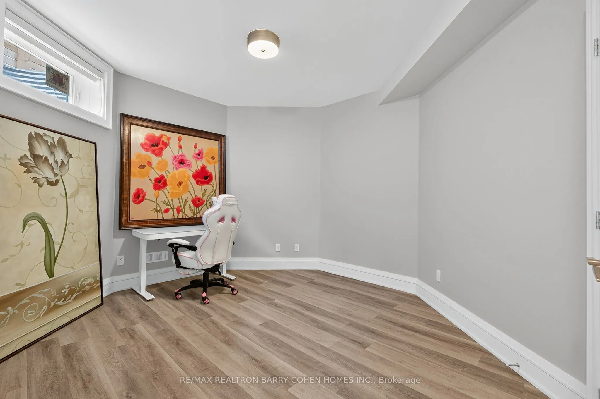 18 Suncrest Drive