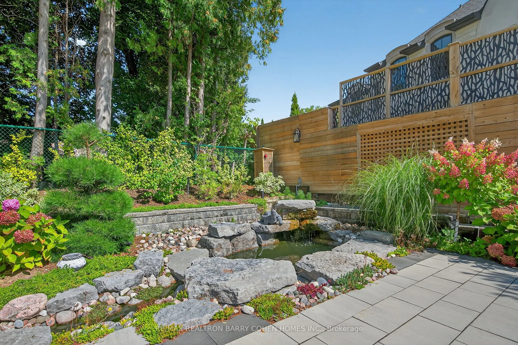 18 Suncrest Drive