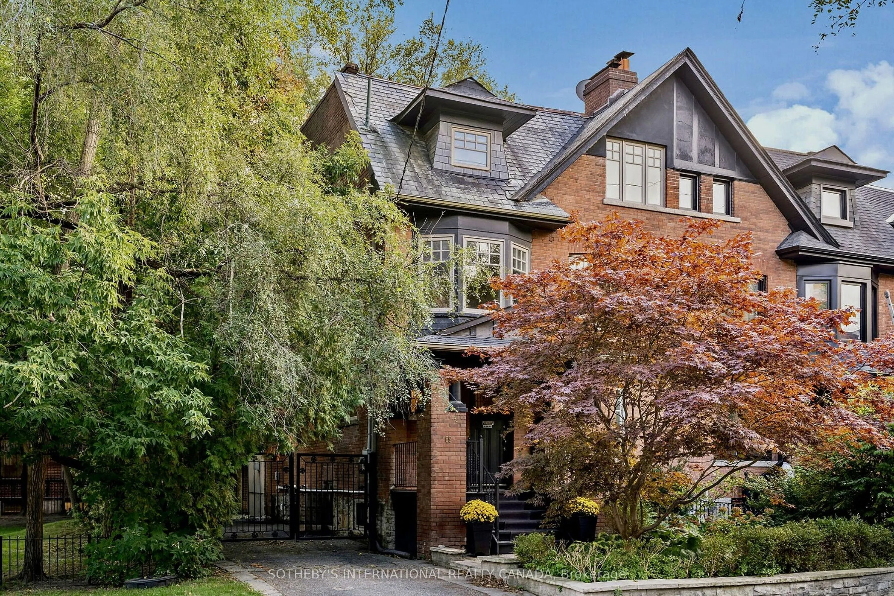 89 Bernard Avenue