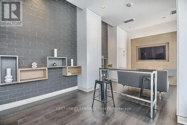 150 Fairview Mall Drive, #1103