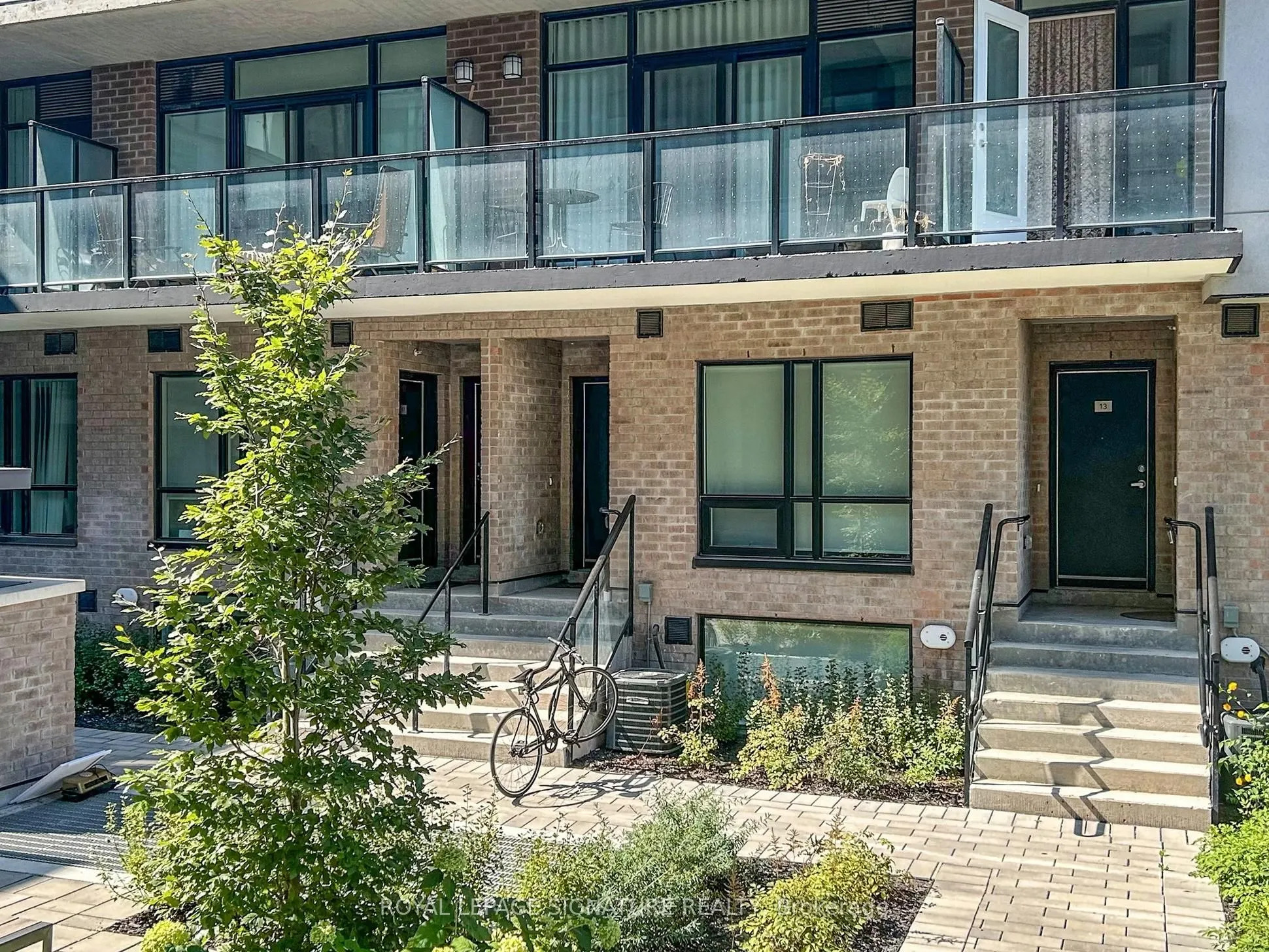 851 Sheppard Avenue W, #15