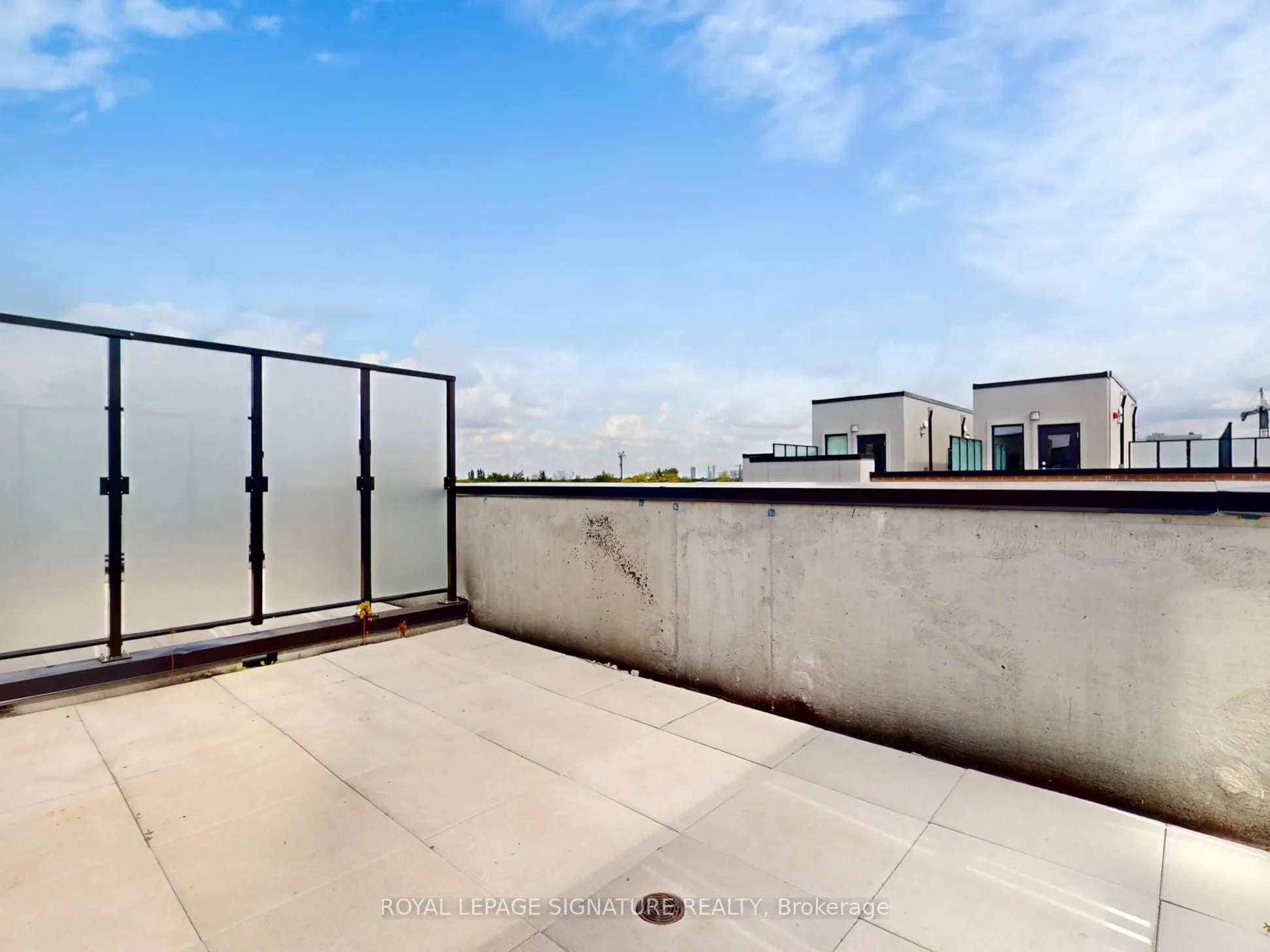 851 Sheppard Avenue W, #15