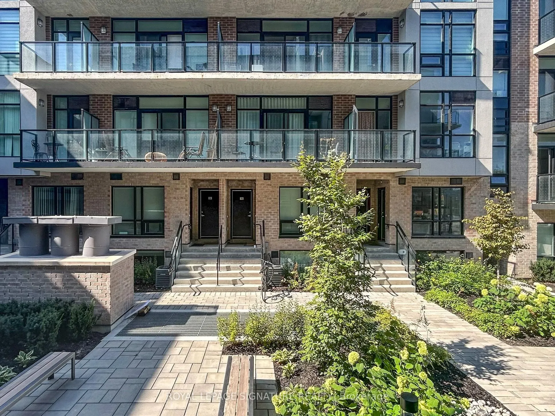 851 Sheppard Avenue W, #15