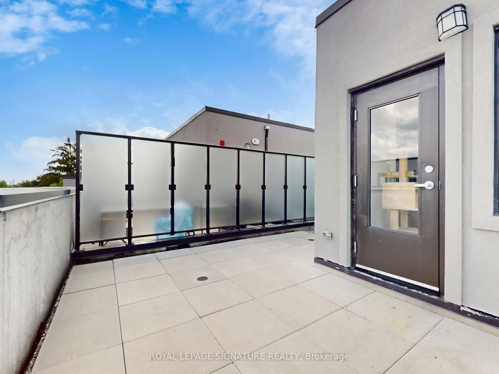 851 Sheppard Avenue W, #15