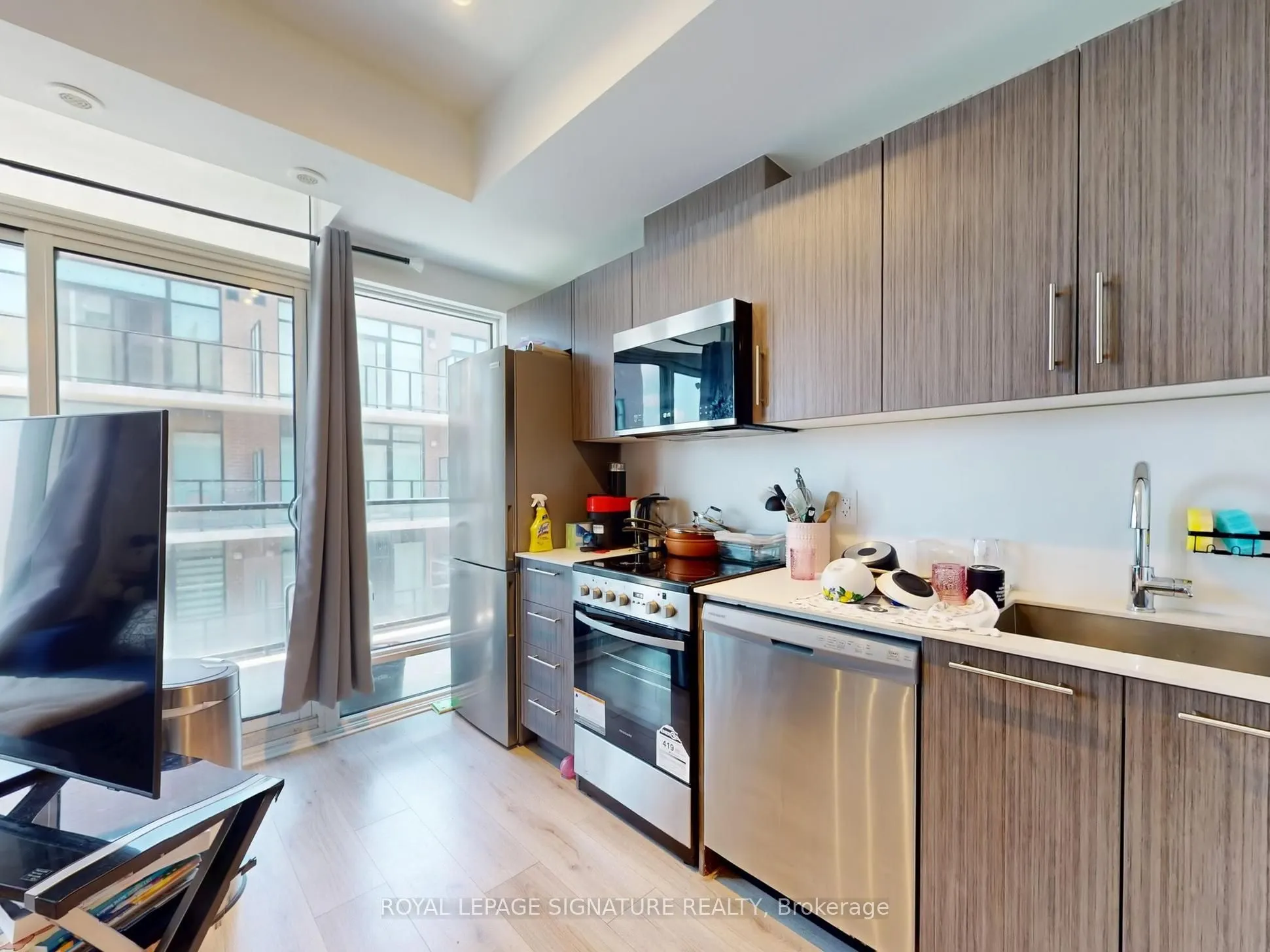 851 Sheppard Avenue W, #15