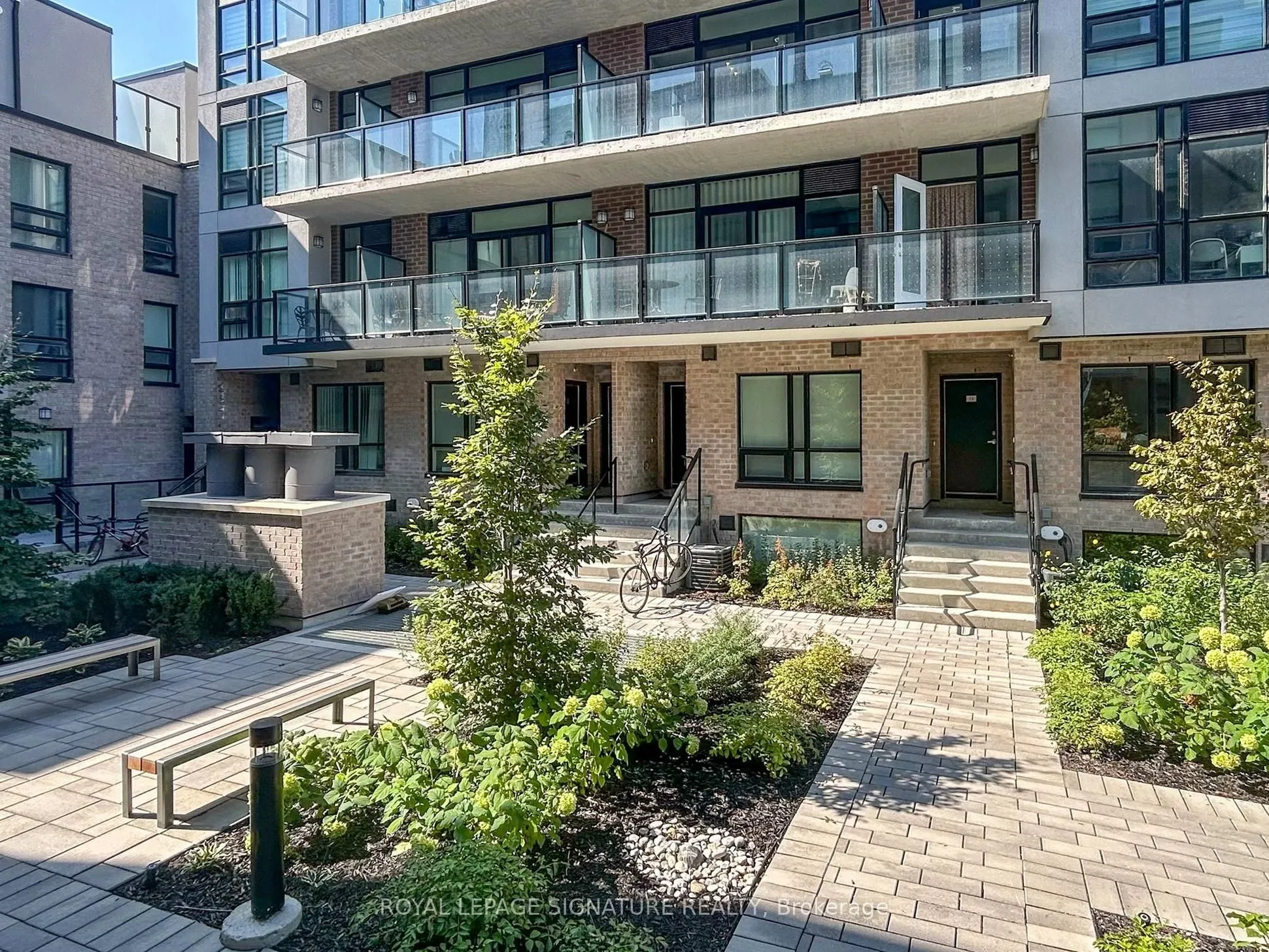 851 Sheppard Avenue W, #15