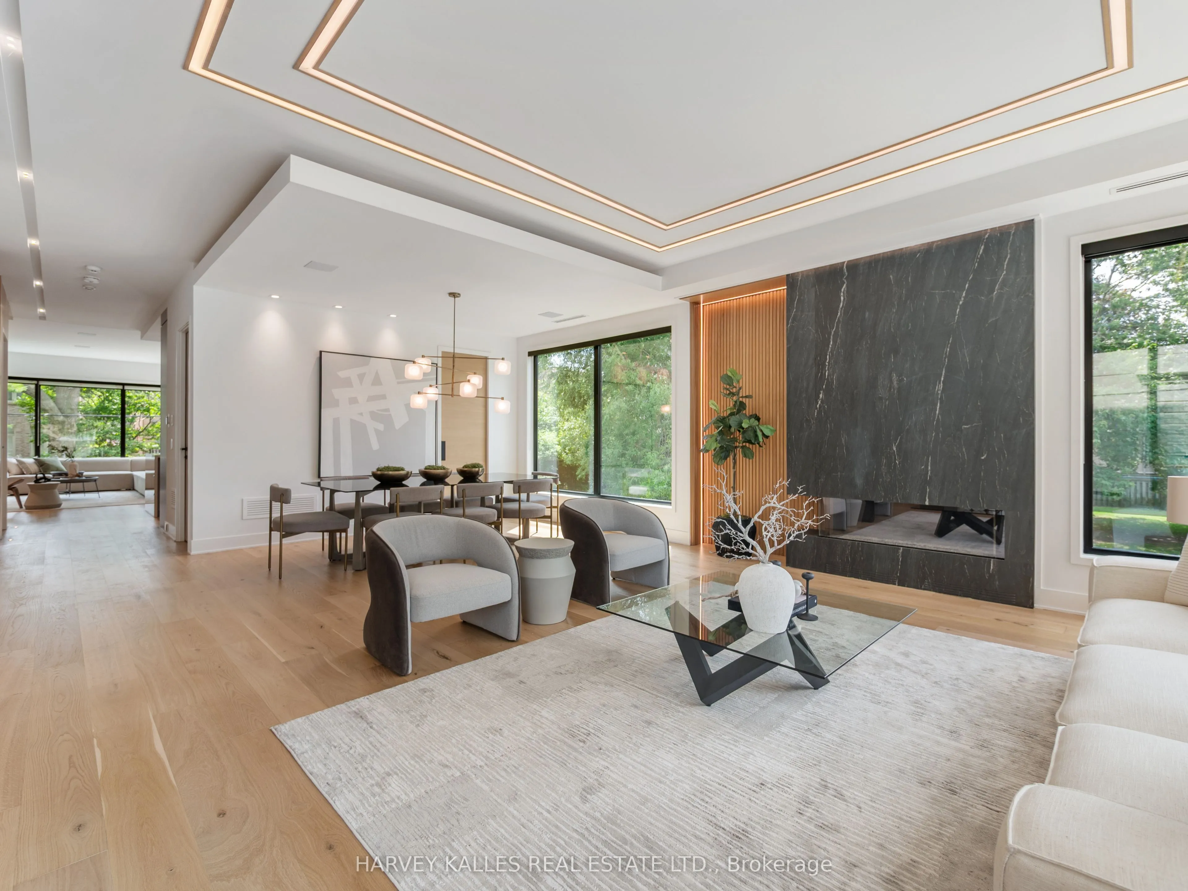 585 Bedford park Avenue