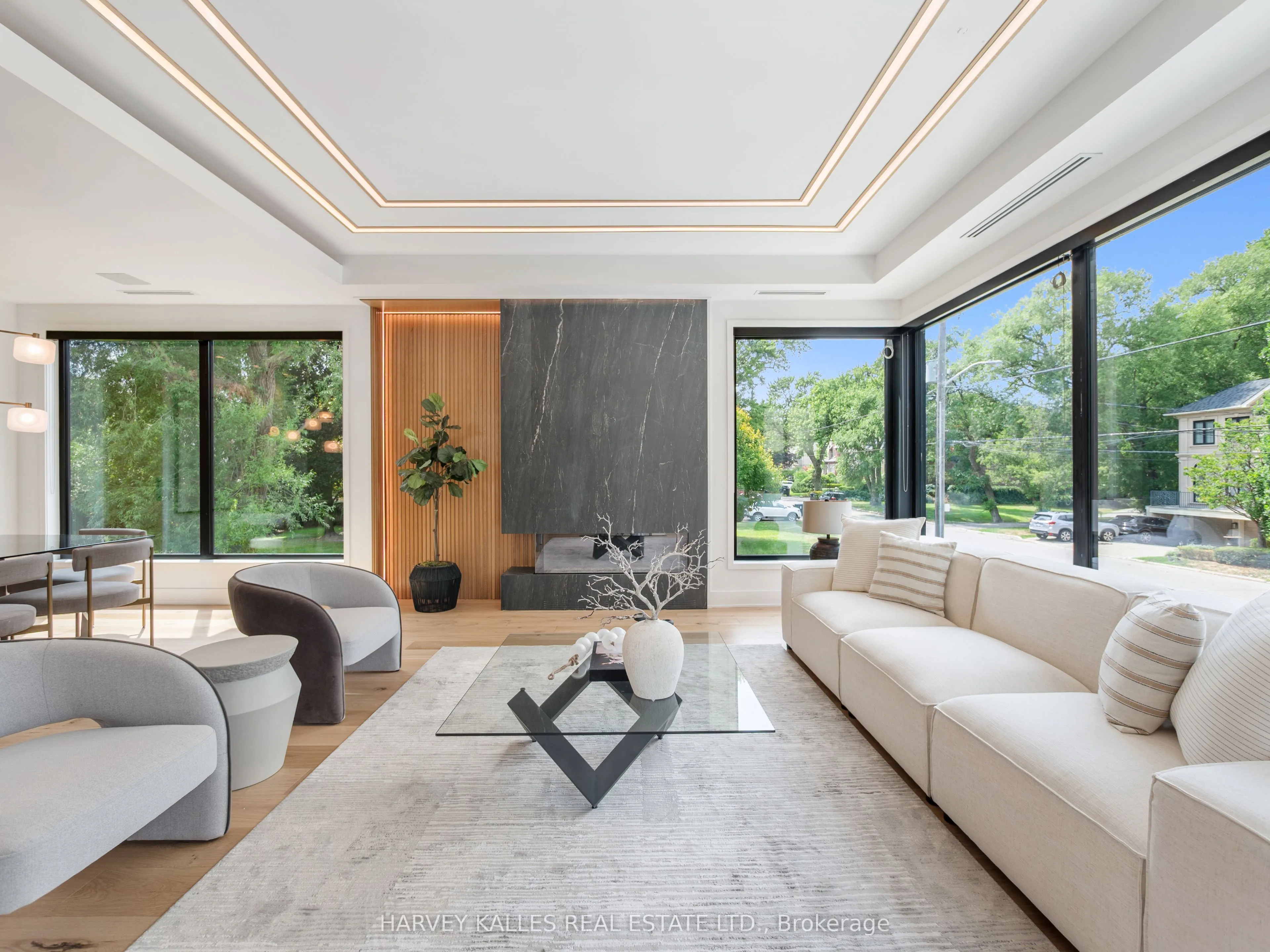 585 Bedford park Avenue