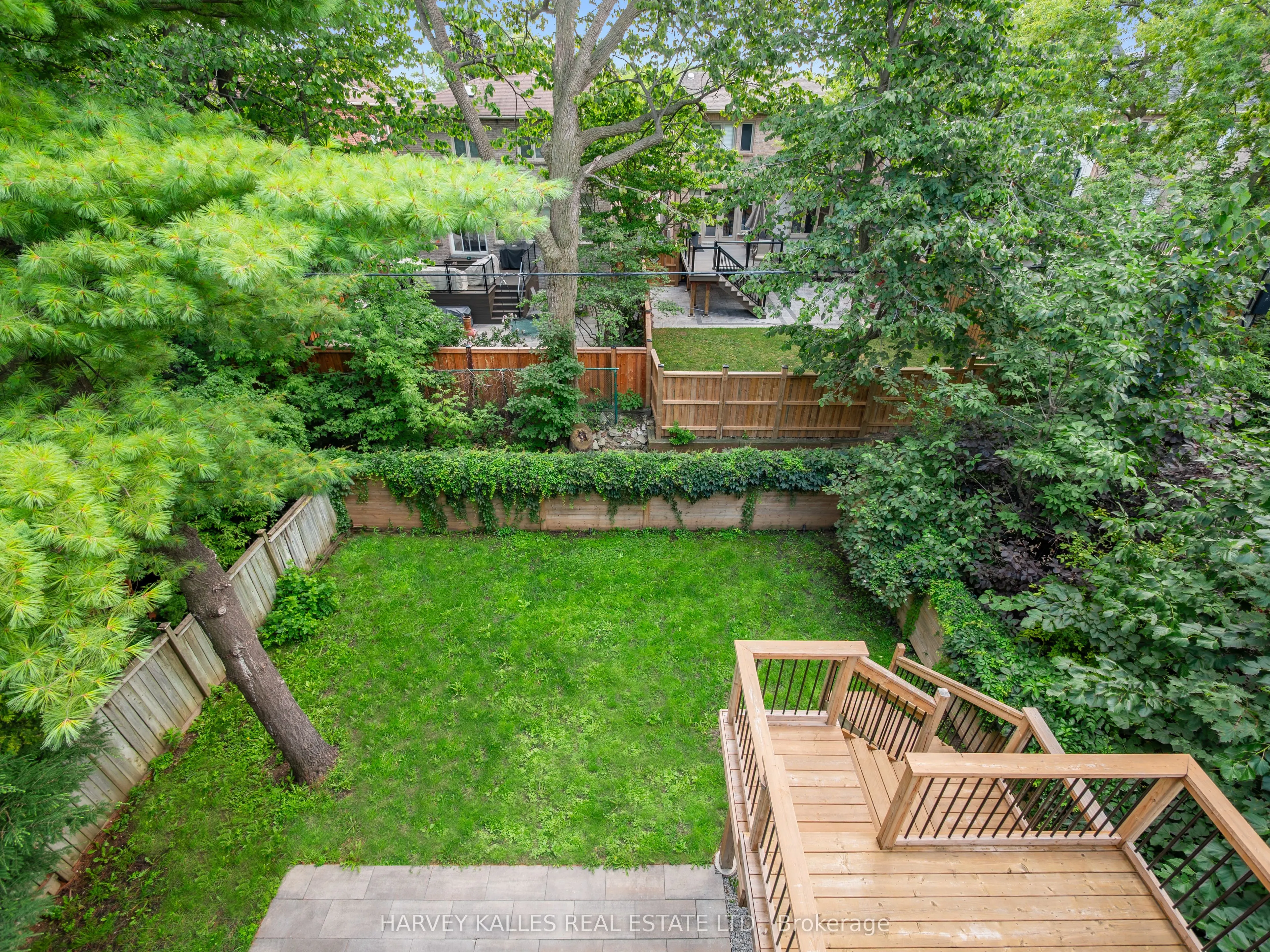 585 Bedford park Avenue