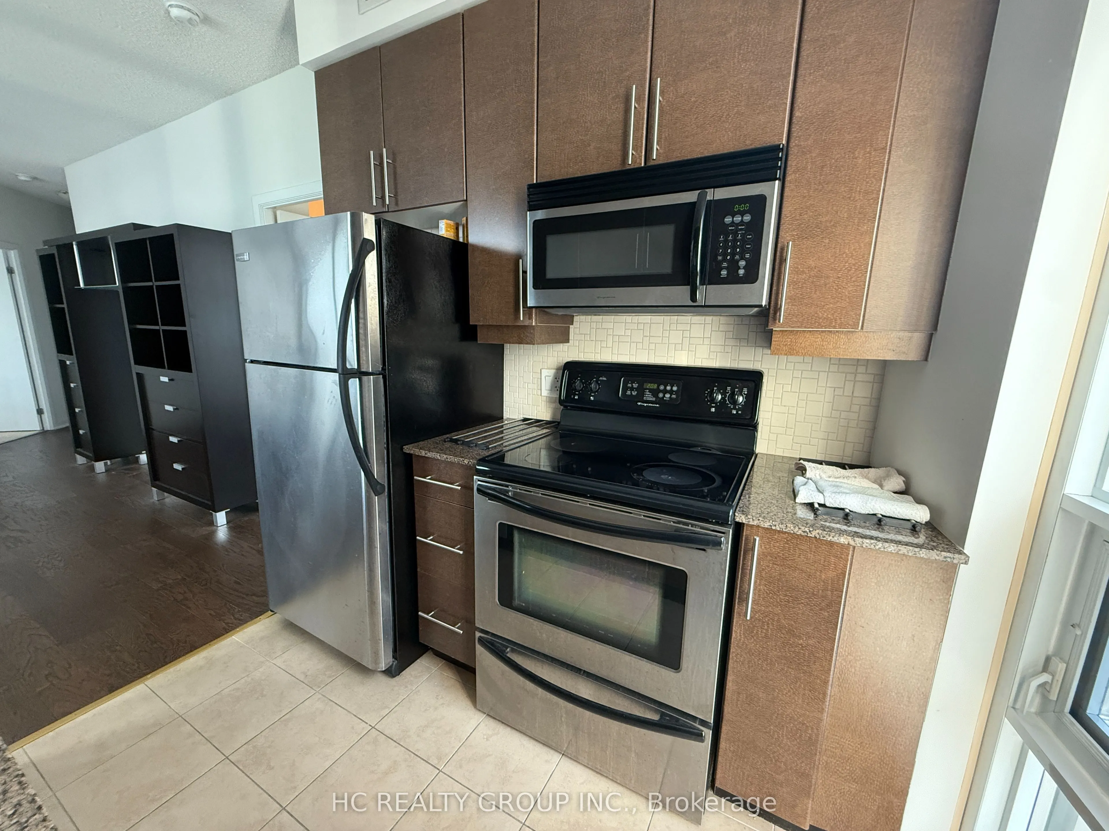 18 Harbour Street, #2105