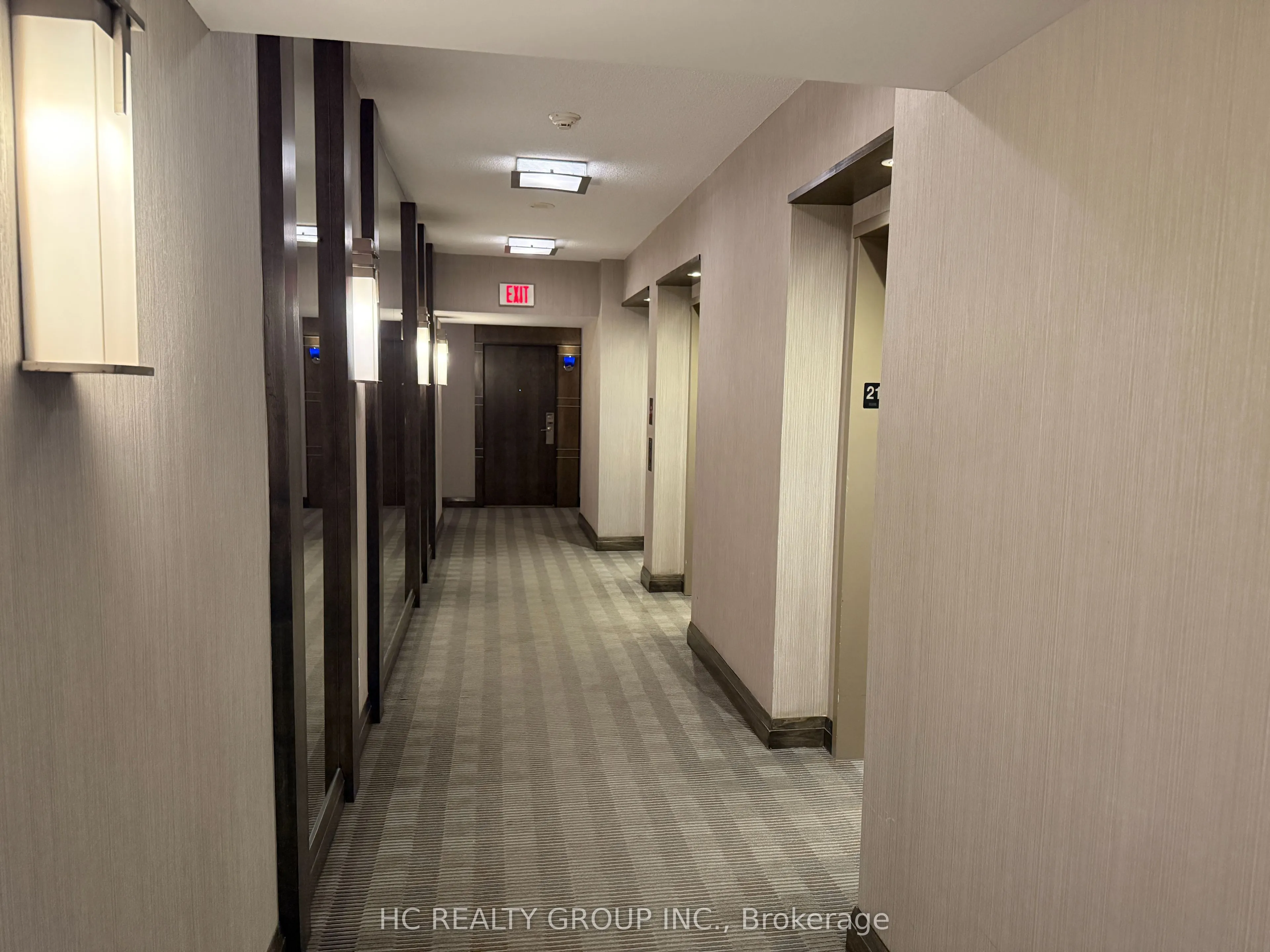 18 Harbour Street, #2105