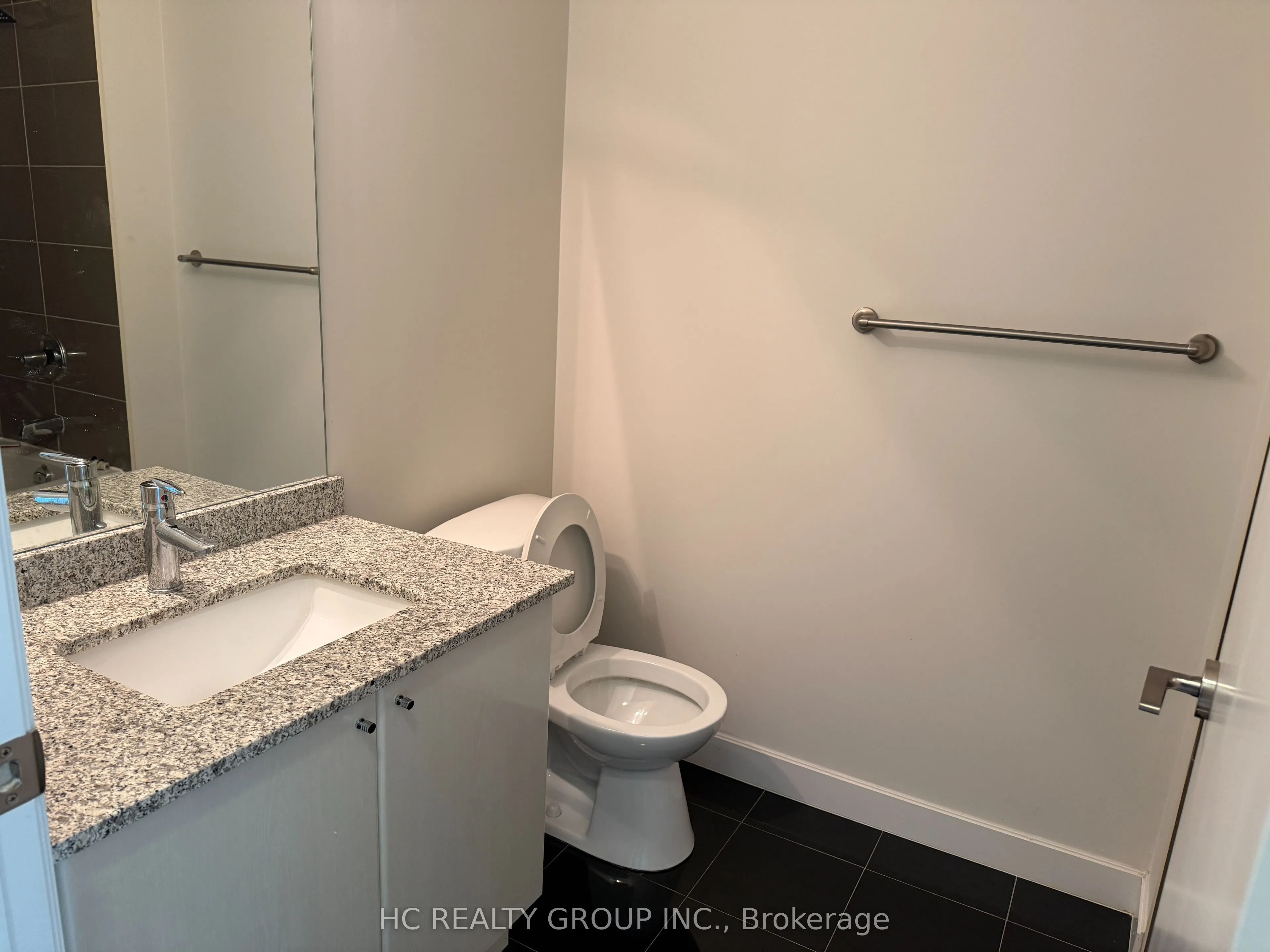 18 Harbour Street, #2105
