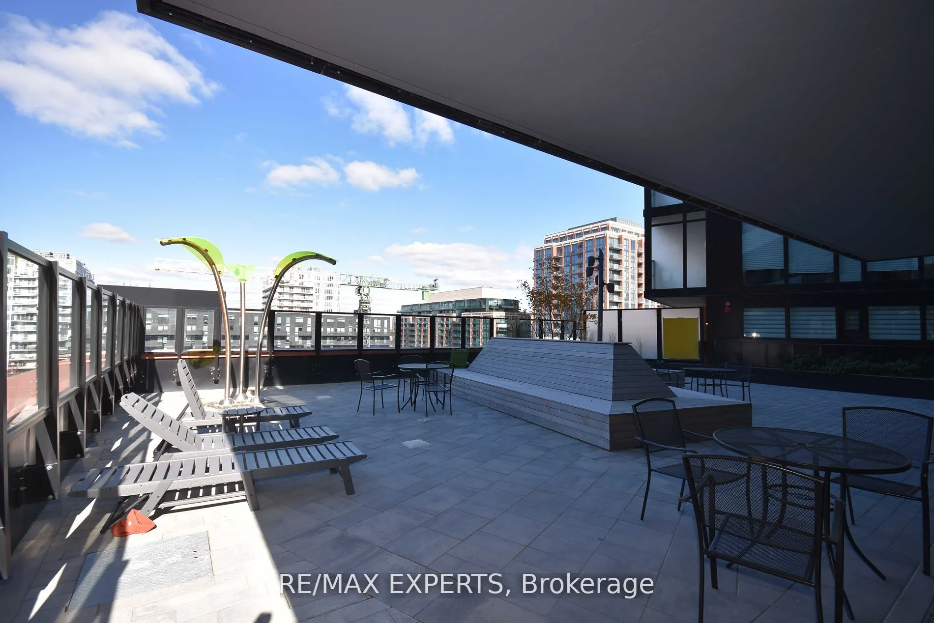 8 Tippett Road, #1507