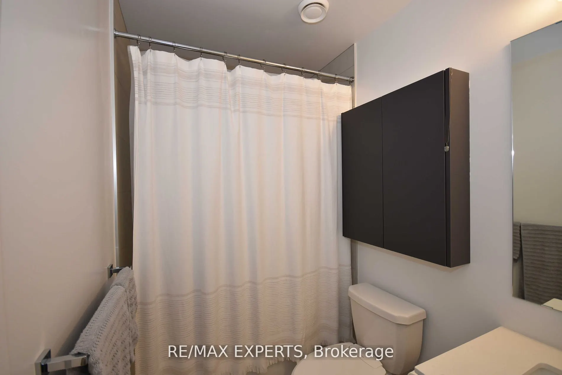 8 Tippett Road, #1507
