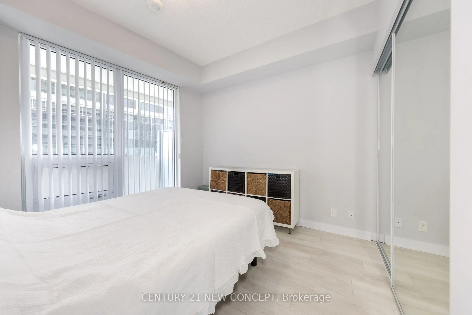 2221 Yonge Street, #1408