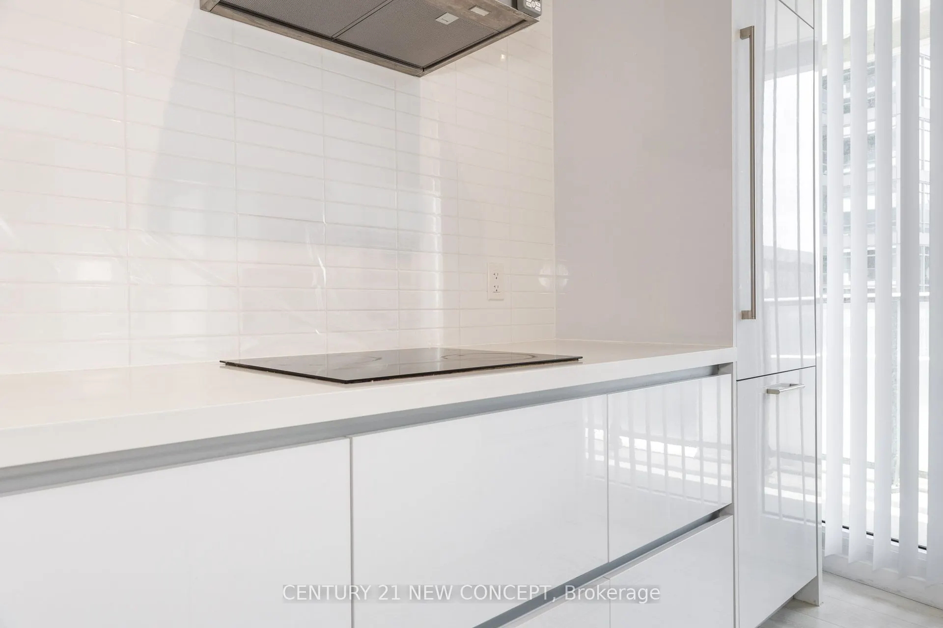 2221 Yonge Street, #1408