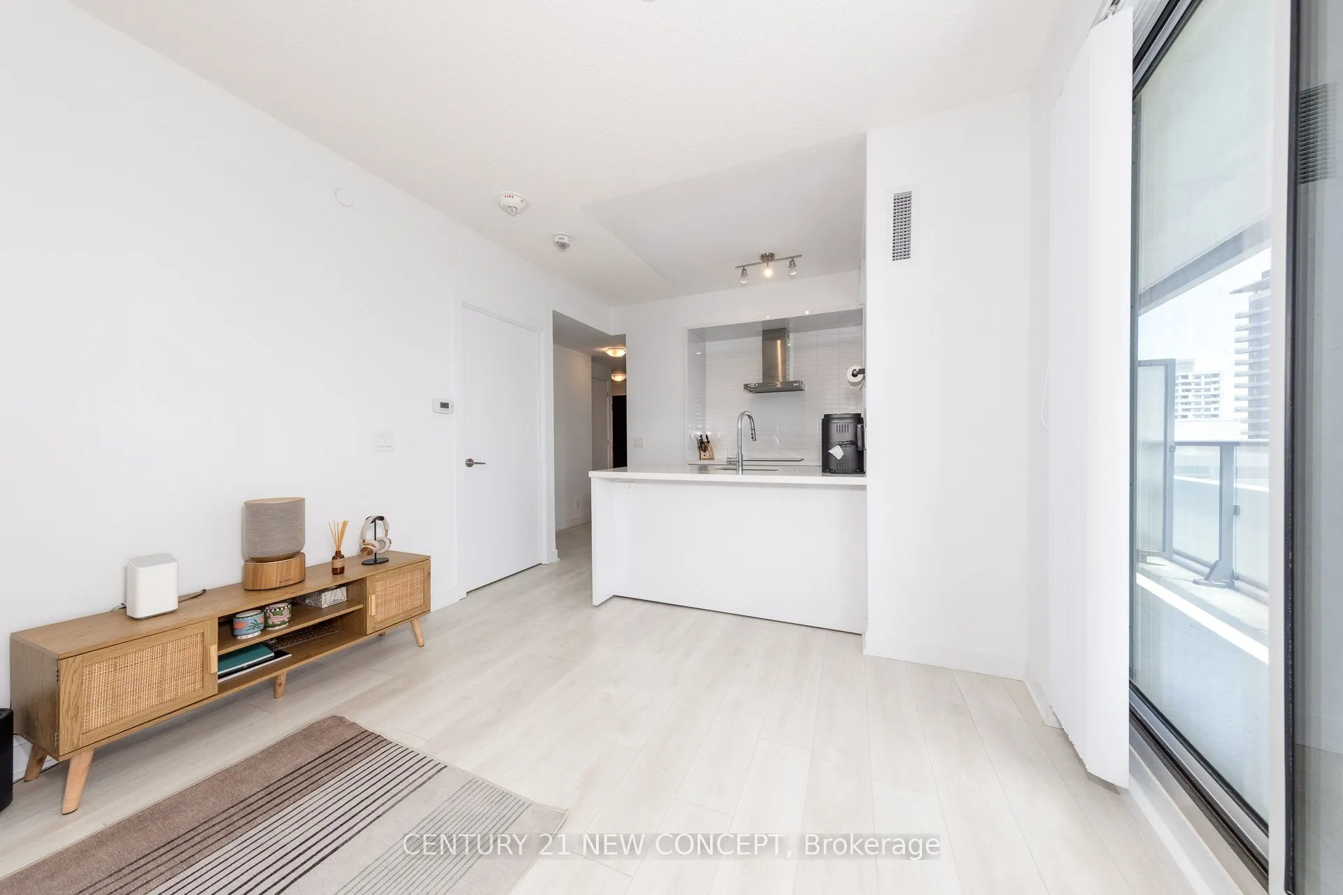 2221 Yonge Street, #1408