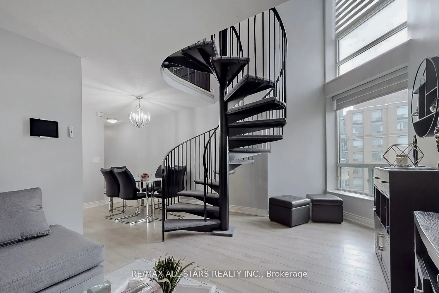 28 Pemberton Avenue, #1111