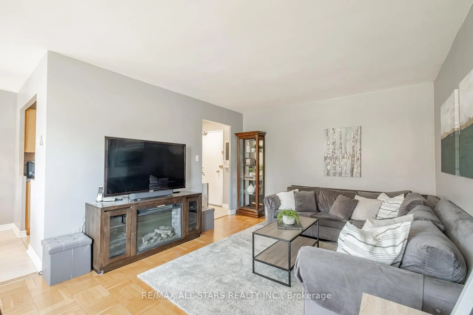 219 Wilson Avenue, #201