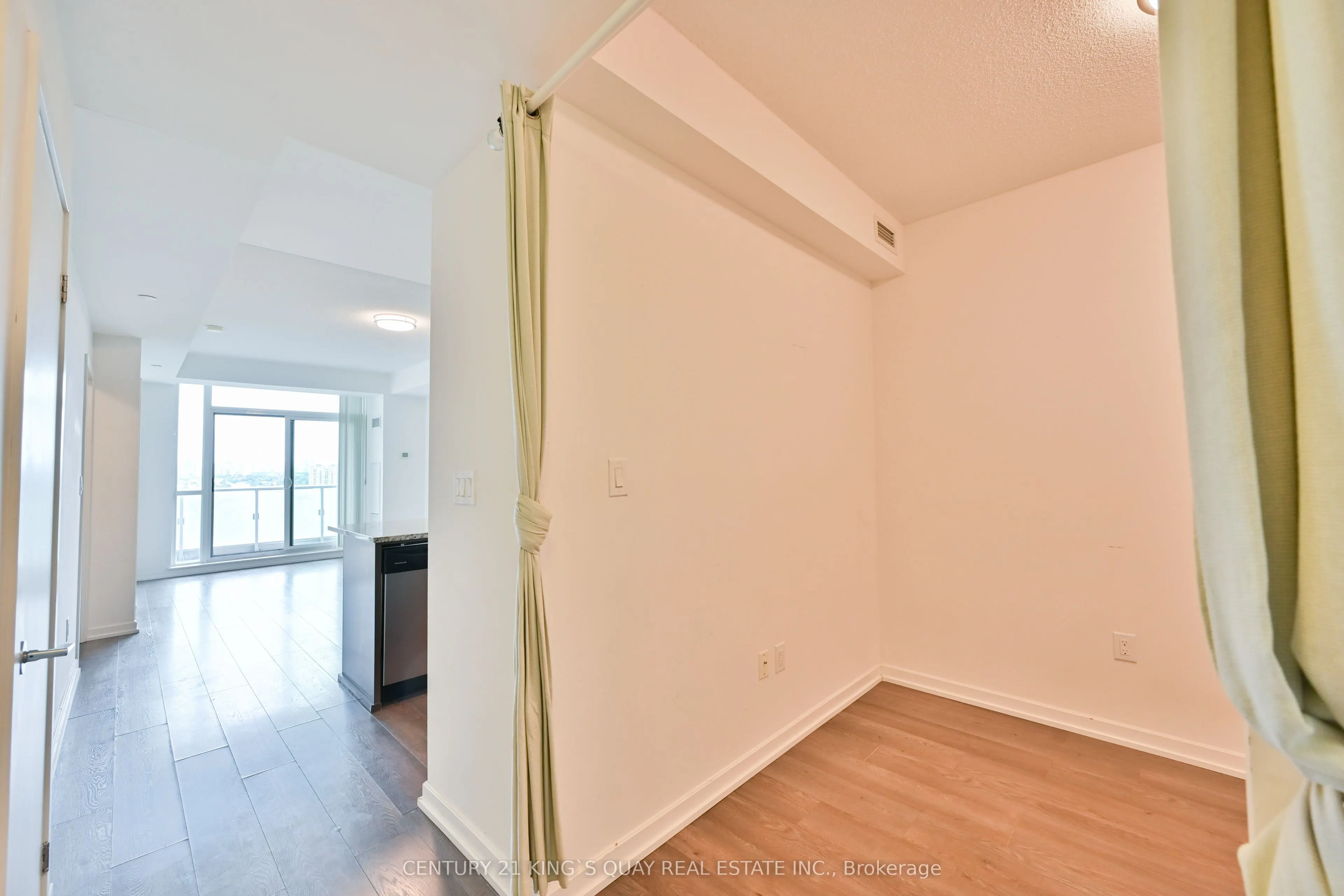 66 Forest Manor Road, #513