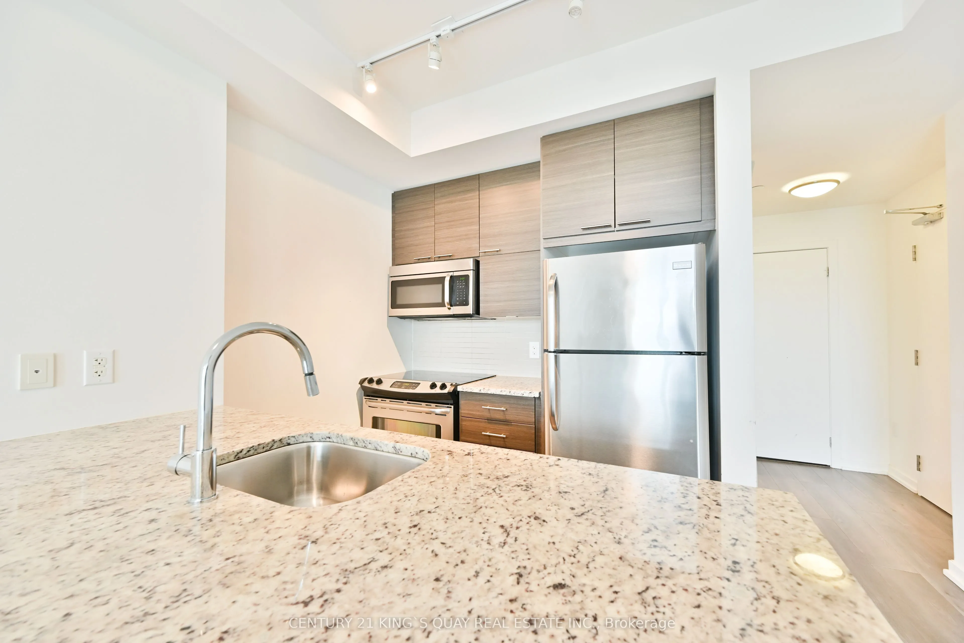 66 Forest Manor Road, #513