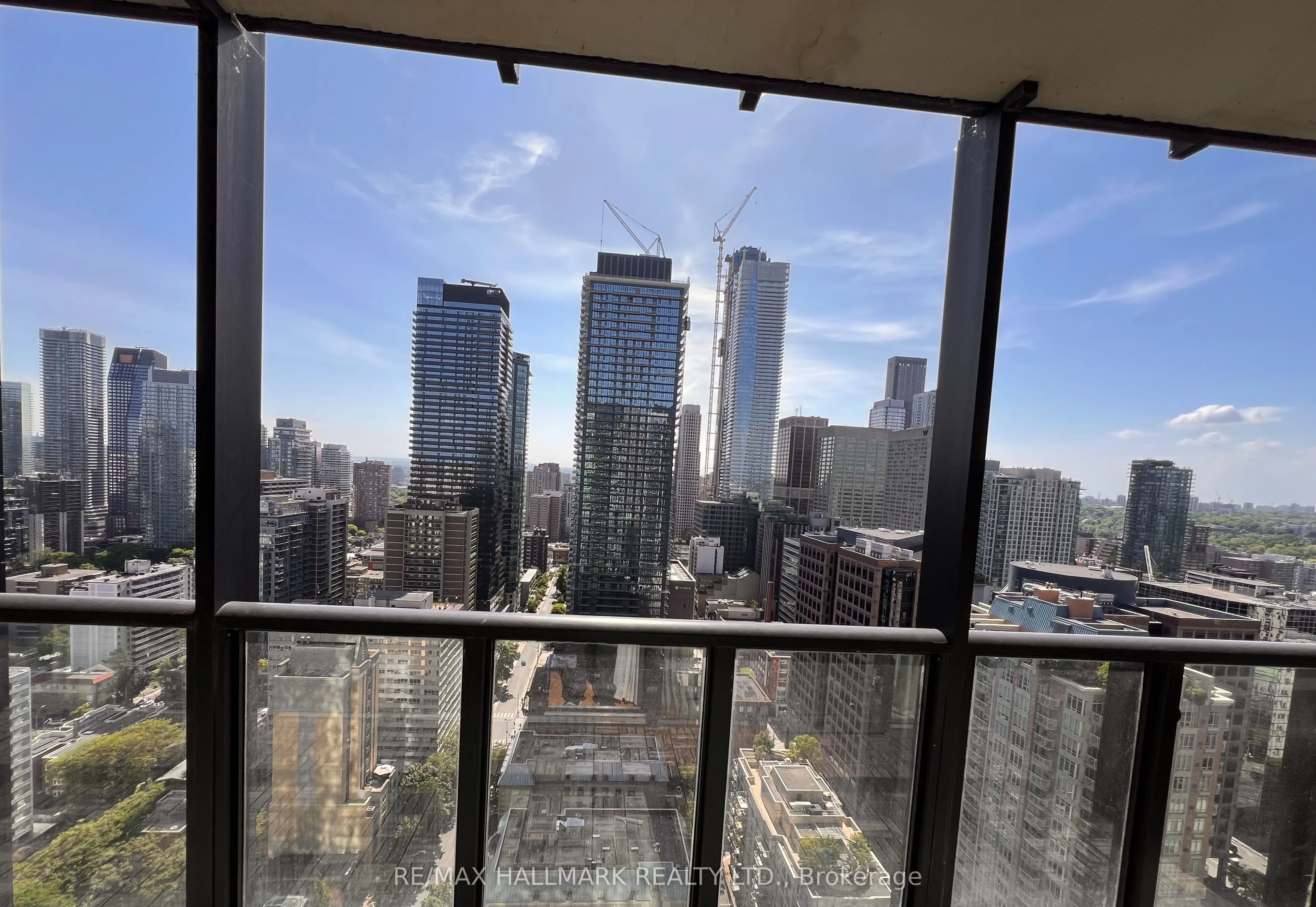 110 Charles Street E, #3105