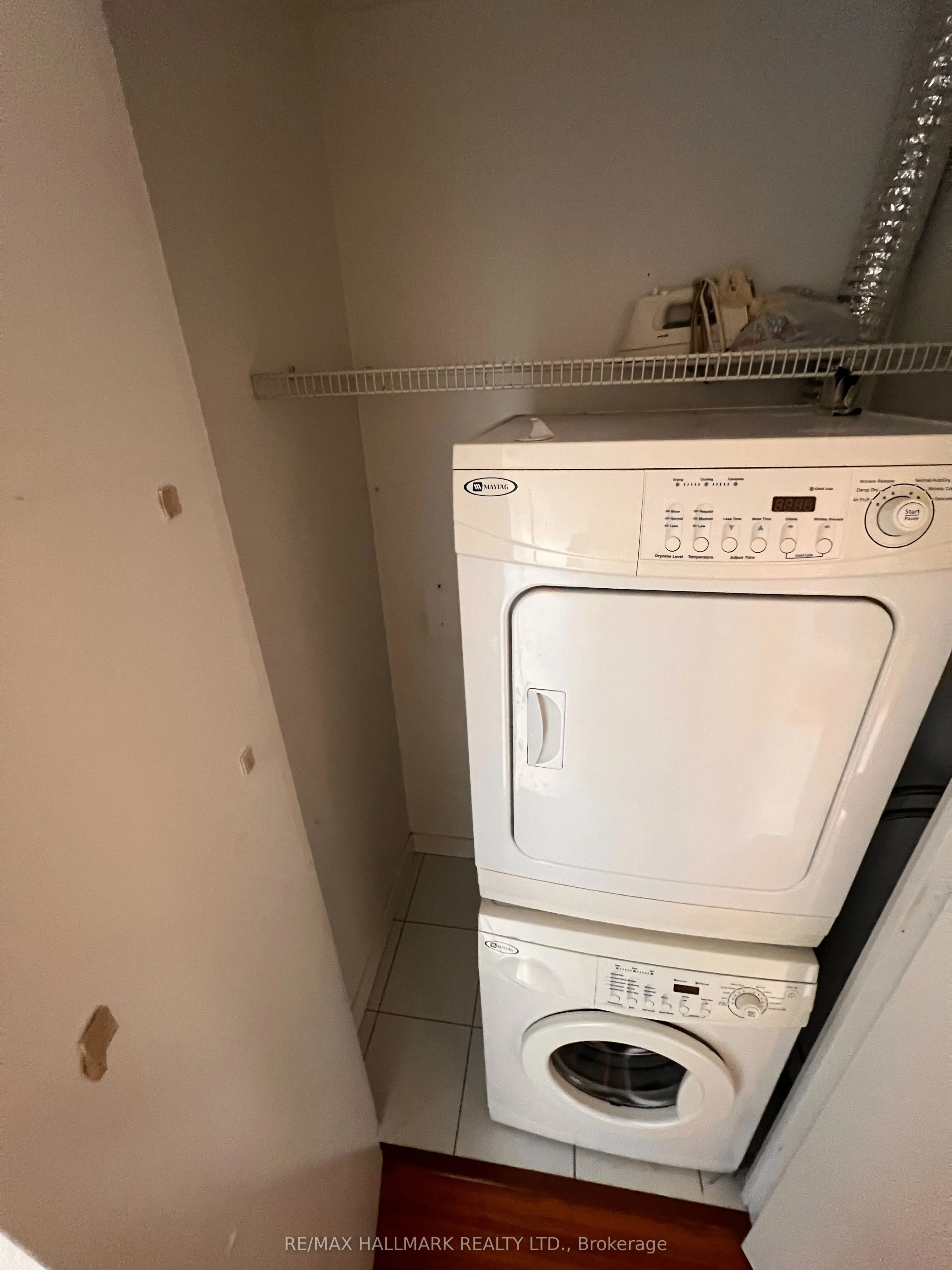 110 Charles Street E, #3105