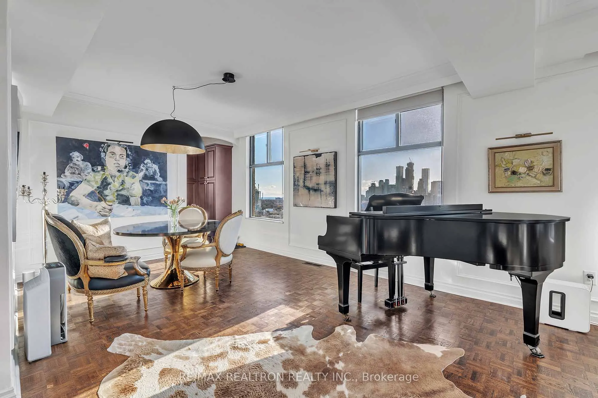 423 Avenue Road, #12