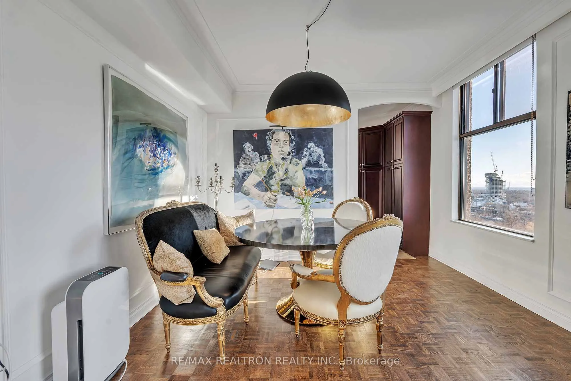 423 Avenue Road, #12