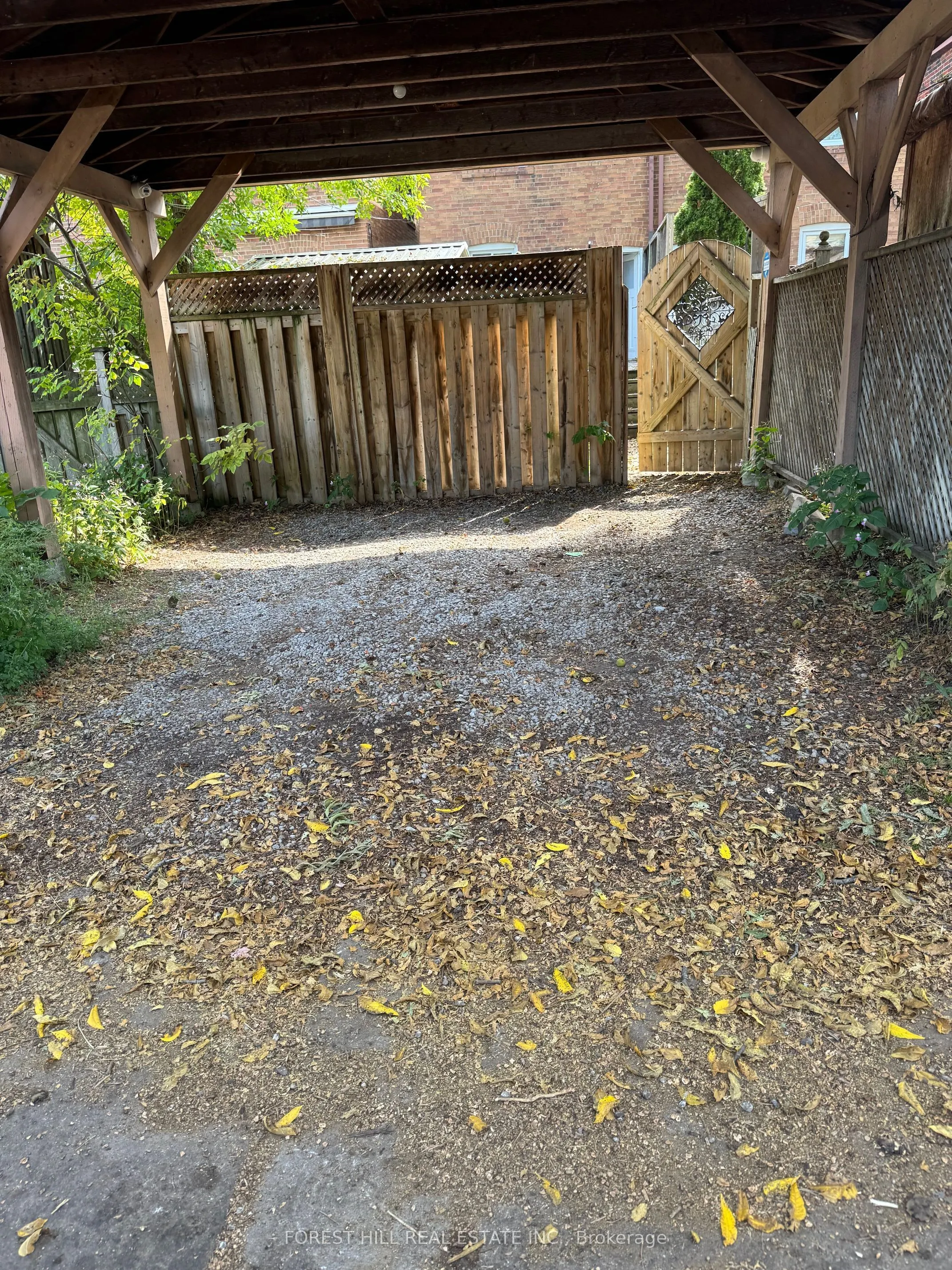 112 Douglas Avenue