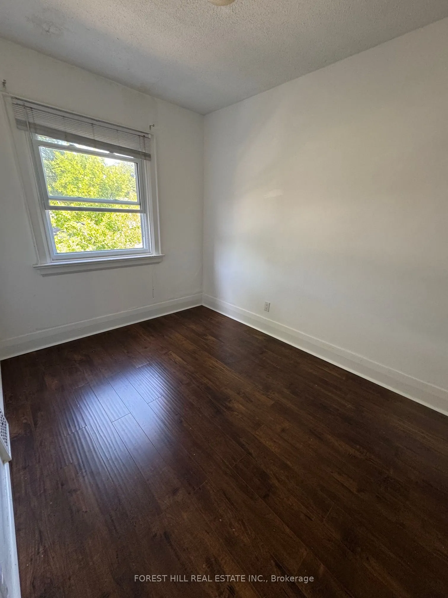 112 Douglas Avenue