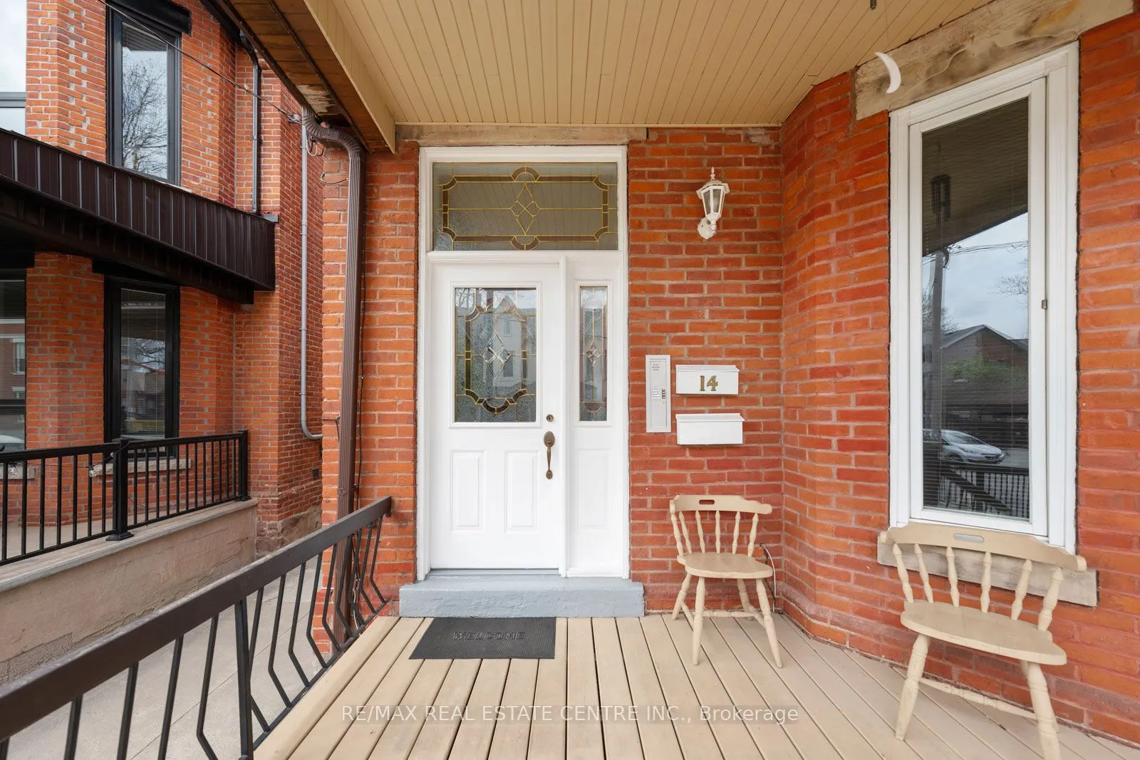 14 Churchill Avenue