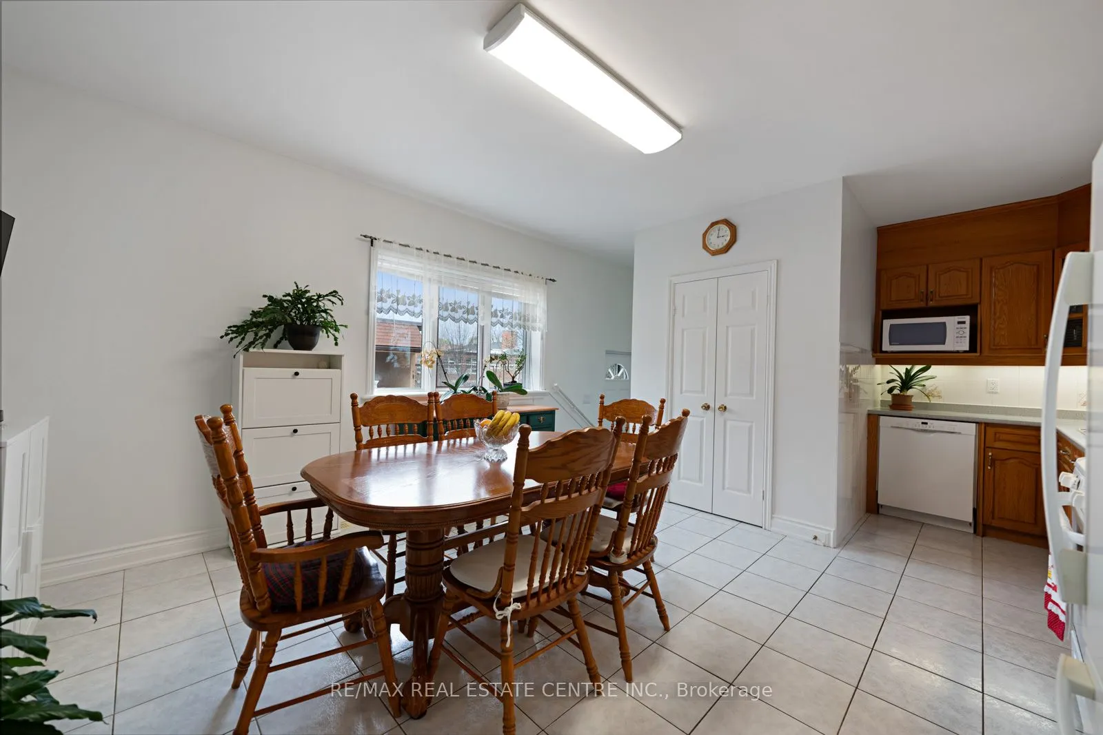 14 Churchill Avenue