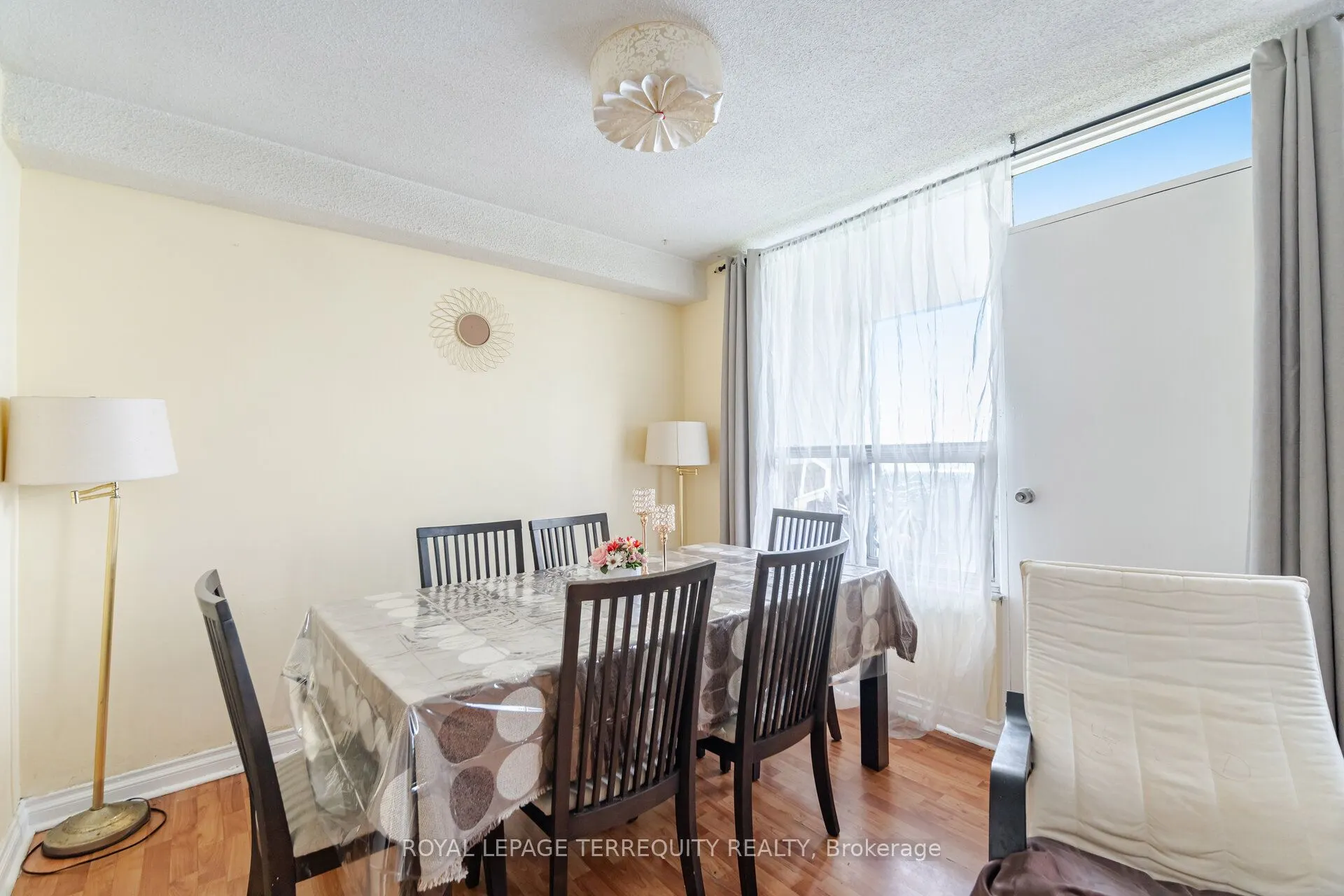 5 Shady Golfway, #904