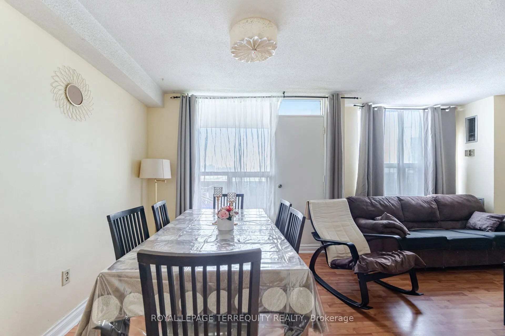 5 Shady Golfway, #904