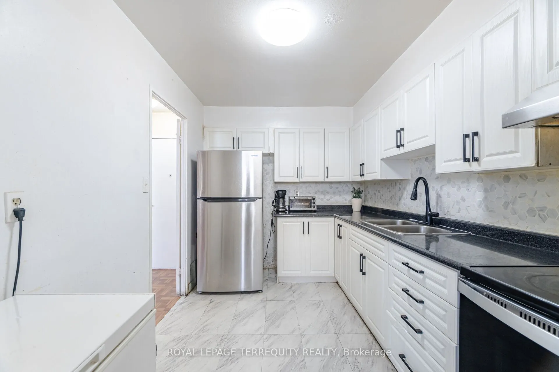 5 Shady Golfway, #904