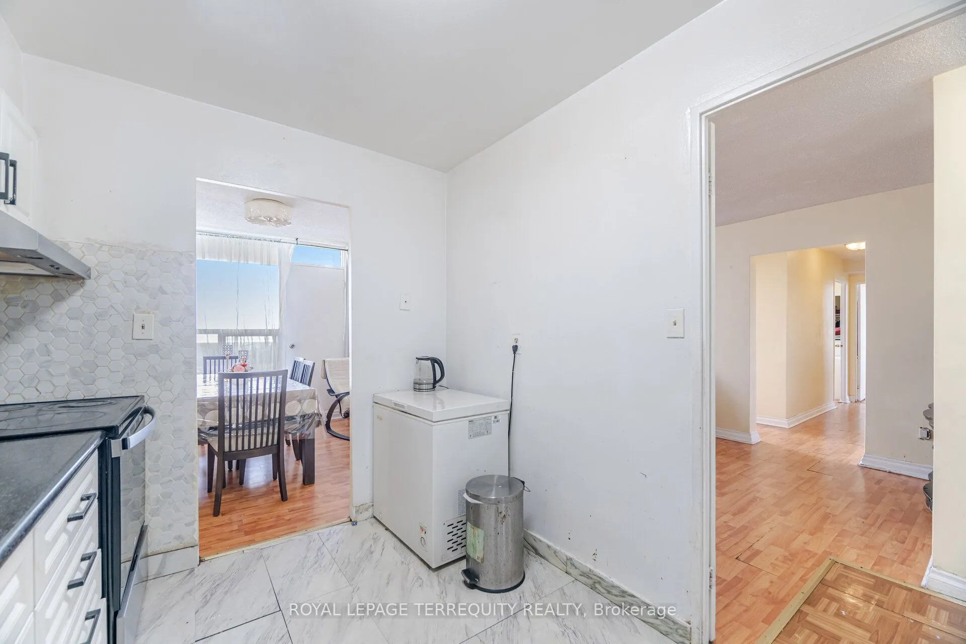 5 Shady Golfway, #904