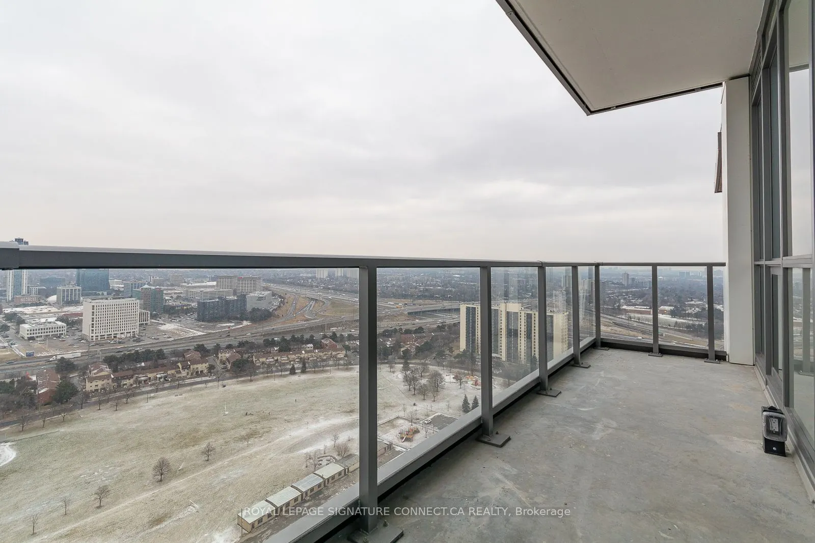 32 Forest Manor Road, #3007