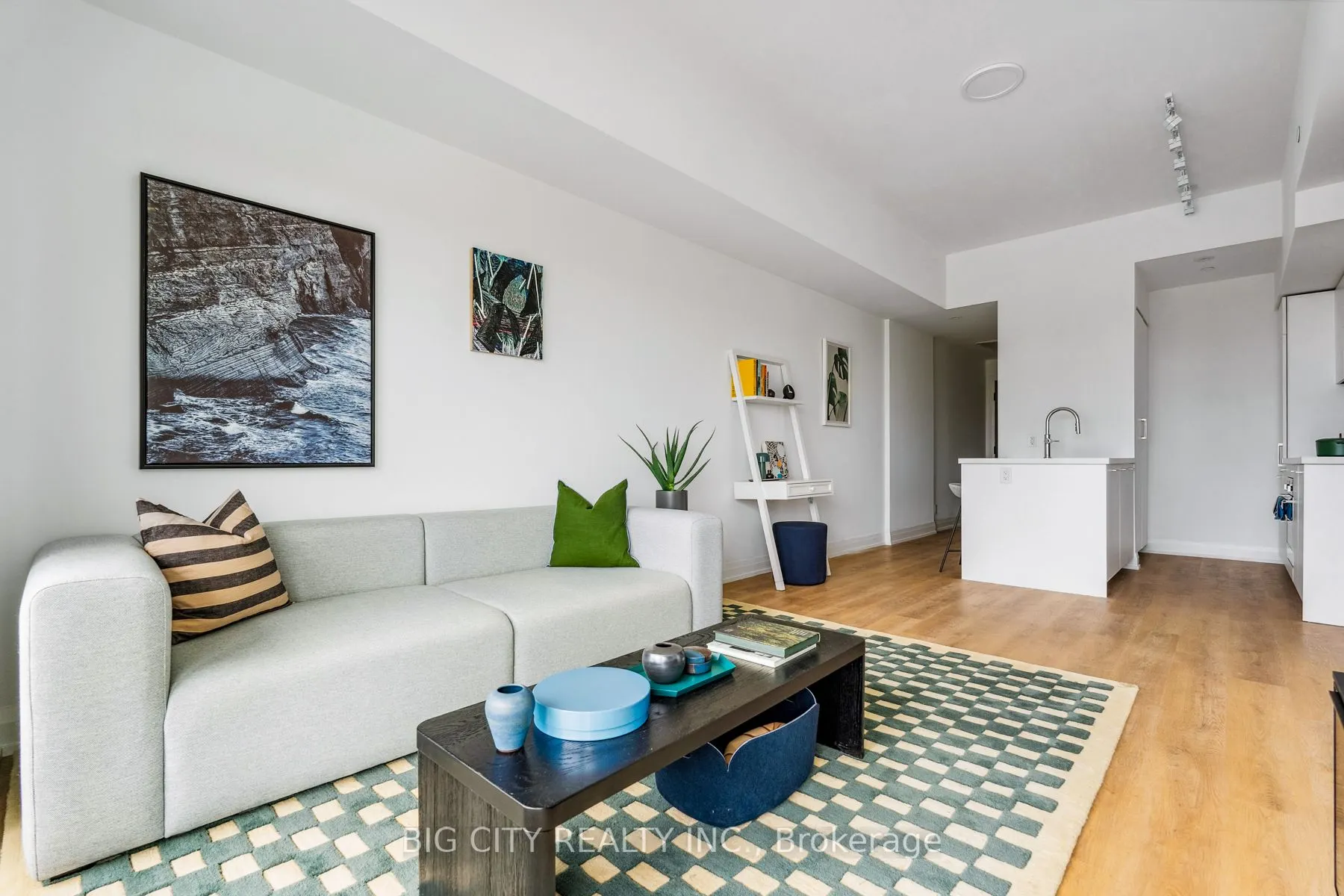36 Brentcliffe Road, #709