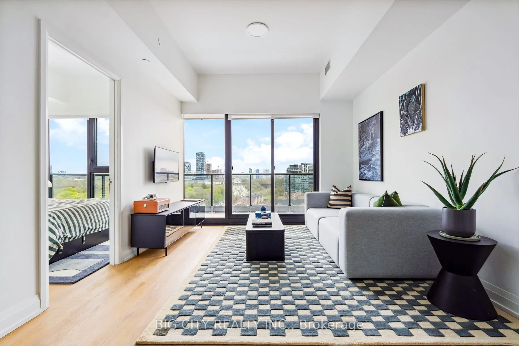 36 Brentcliffe Road, #709