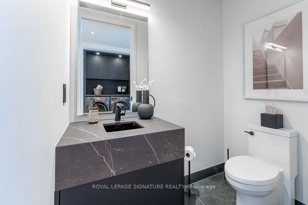 60 Bathurst Street, #705