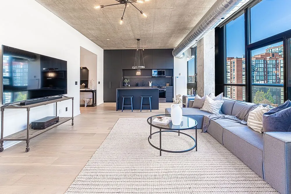 60 Bathurst Street, #705
