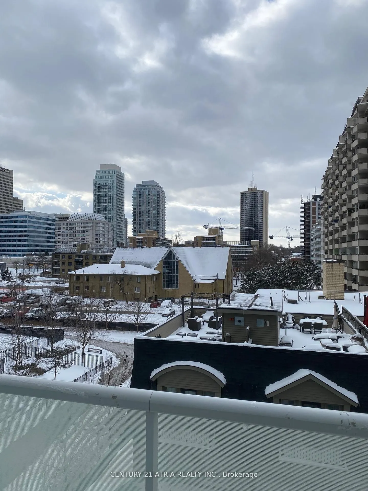 101 Erskine Avenue, #512