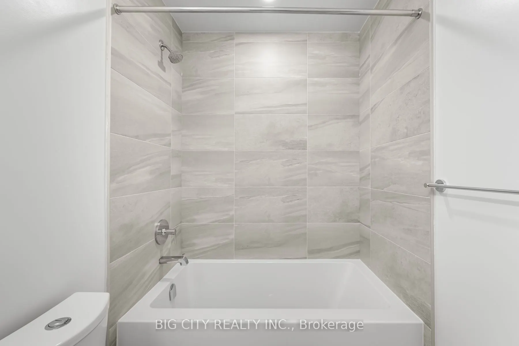36 Brentcliffe Road, #201