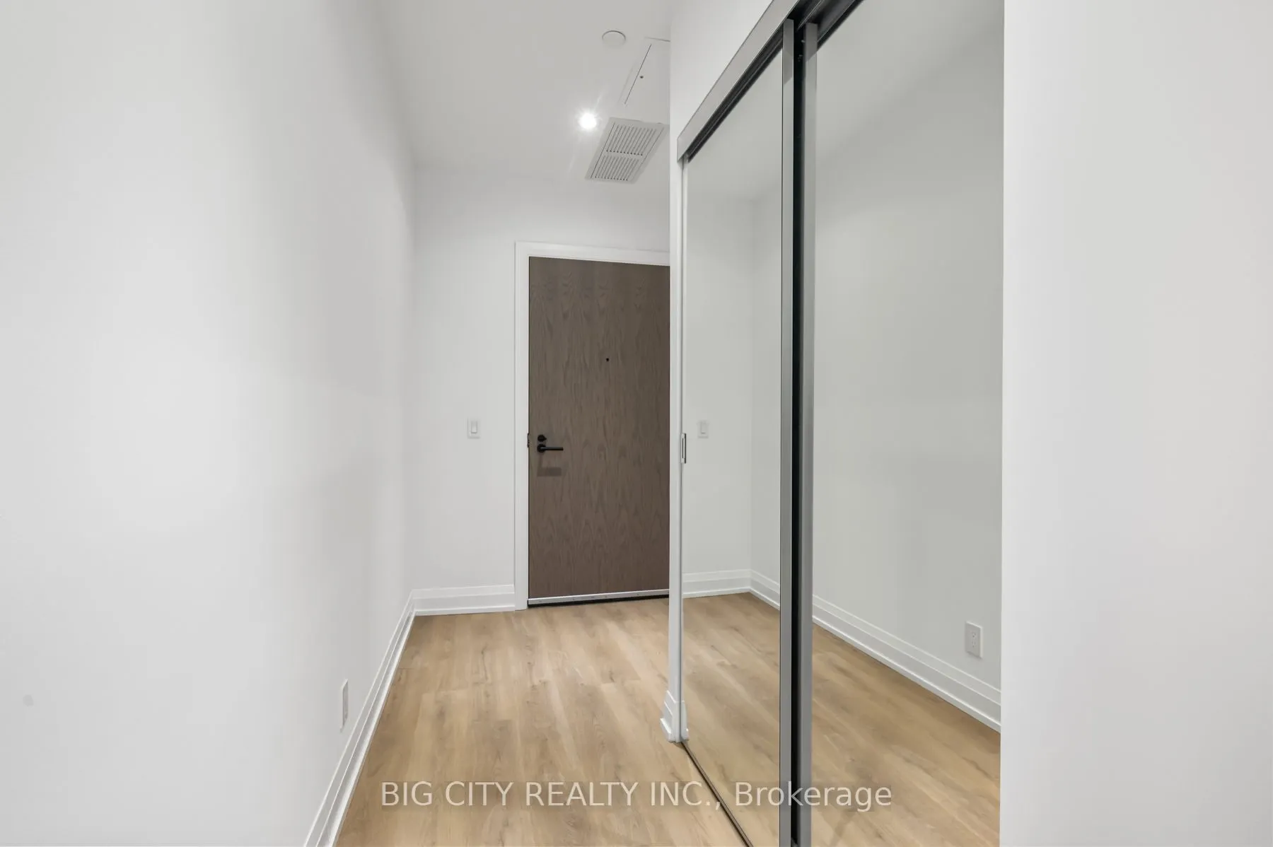 36 Brentcliffe Road, #201