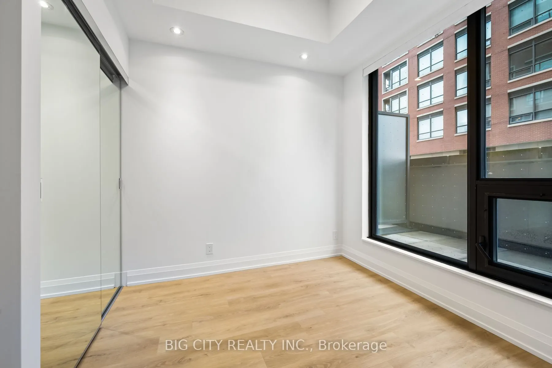 36 Brentcliffe Road, #201