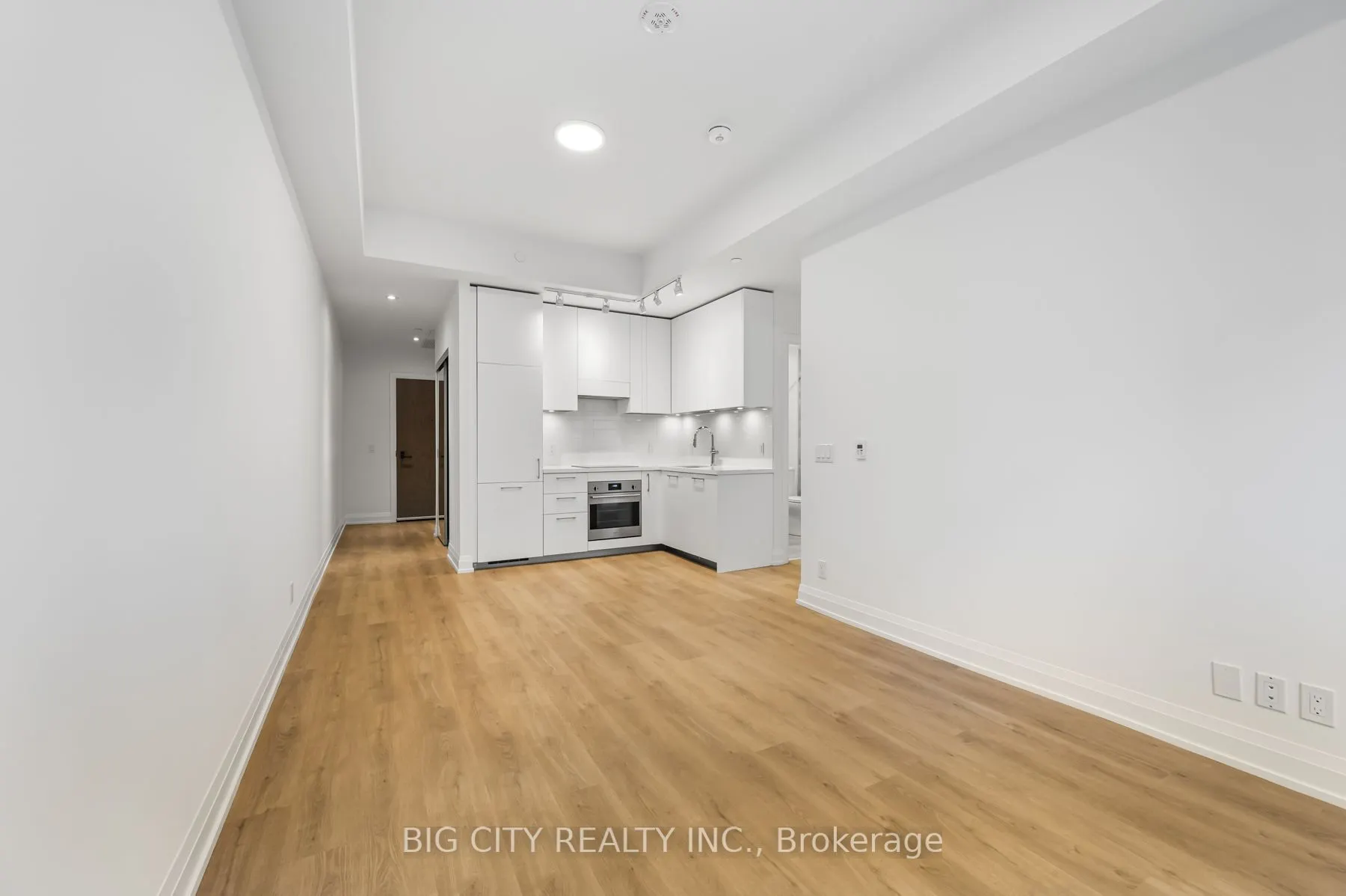 36 Brentcliffe Road, #201