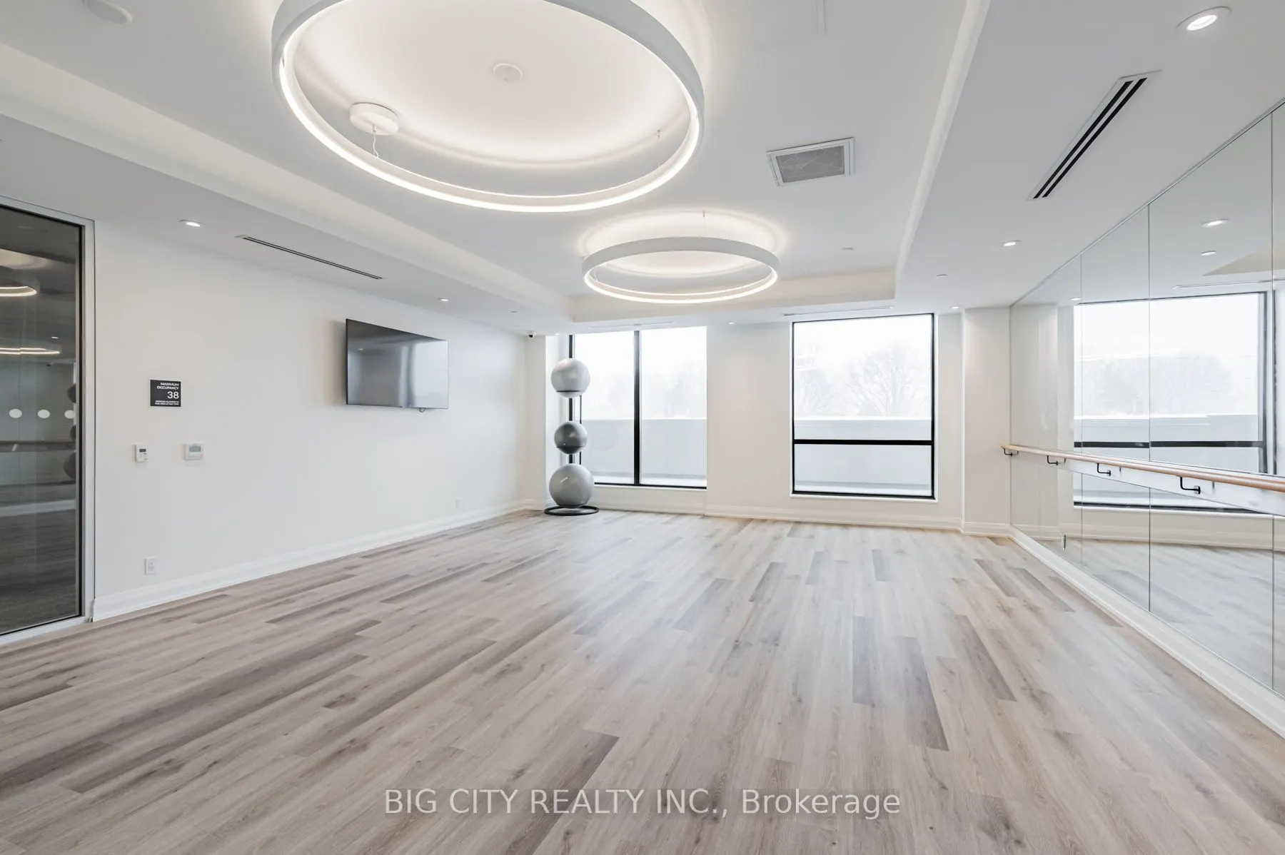 36 Brentcliffe Road, #201