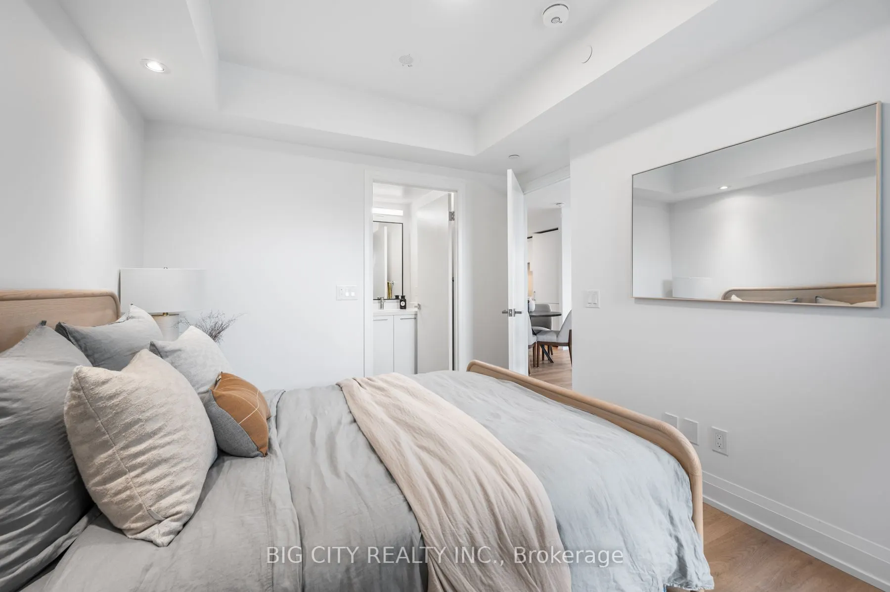 36 Brentcliffe Road, #309